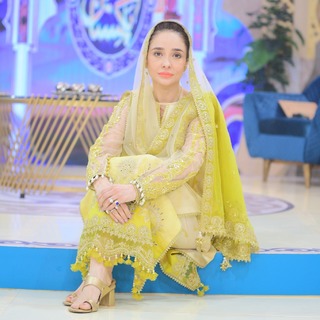 Juggun Kazim feet photo thumbnail