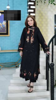 Juggun Kazim feet photo thumbnail