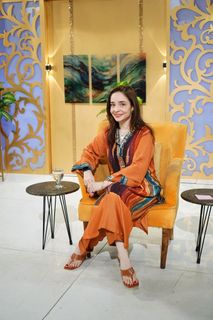 Juggun Kazim feet photo thumbnail