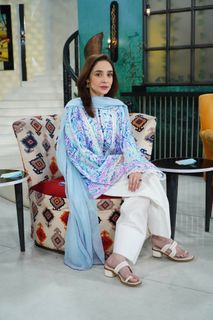 Juggun Kazim feet photo thumbnail