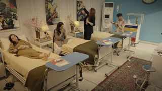 Juggun Kazim feet photo thumbnail