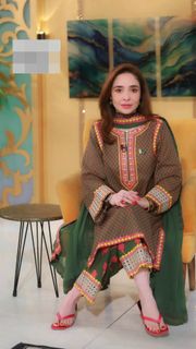 Juggun Kazim feet photo thumbnail