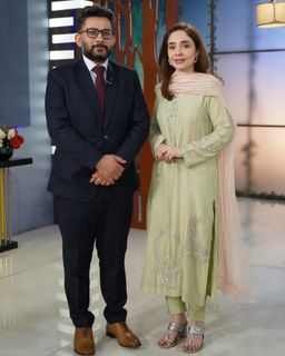 Juggun Kazim feet photo thumbnail