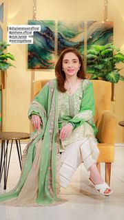 Juggun Kazim feet photo thumbnail