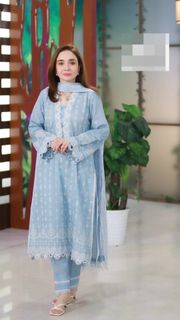 Juggun Kazim feet photo thumbnail