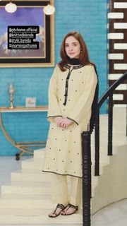 Juggun Kazim feet photo thumbnail