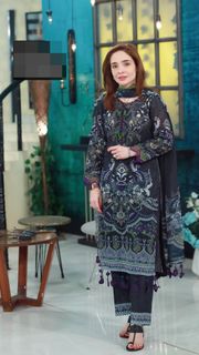 Juggun Kazim feet photo thumbnail