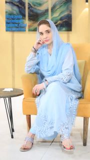 Juggun Kazim feet photo thumbnail