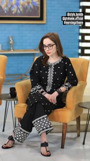 Juggun Kazim feet photo thumbnail