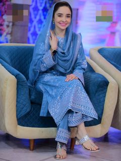 Juggun Kazim feet photo 2