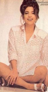 Juhi Chawla feet photo thumbnail