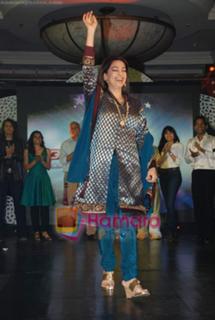 Juhi Chawla feet photo thumbnail