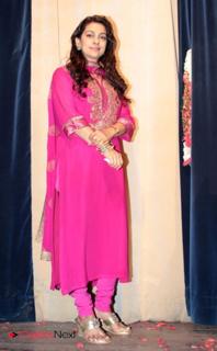 Juhi Chawla feet photo thumbnail