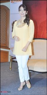Juhi Chawla feet photo thumbnail