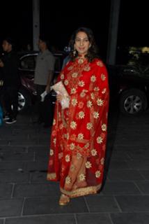 Juhi Chawla feet photo thumbnail