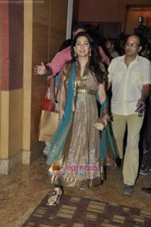 Juhi Chawla feet photo thumbnail