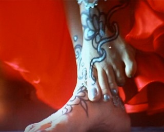 Juhi Chawla feet photo thumbnail