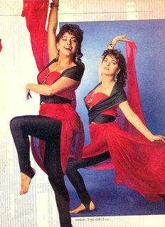 Juhi Chawla feet photo thumbnail