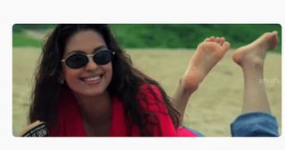 Juhi Chawla feet photo thumbnail