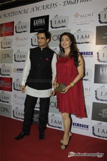Juhi Chawla feet photo thumbnail