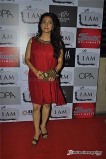 Juhi Chawla feet photo thumbnail