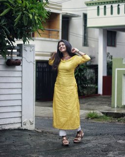 Juhi Rustagi feet photo 4