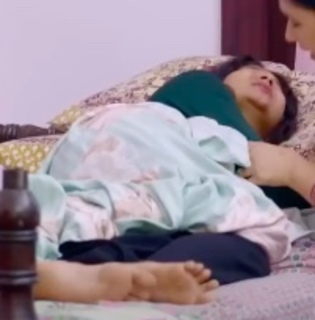 Juhi Rustagi feet photo 3