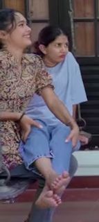 Juhi Rustagi feet photo 3