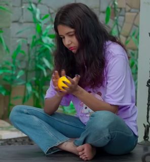 Juhi Rustagi feet photo 4