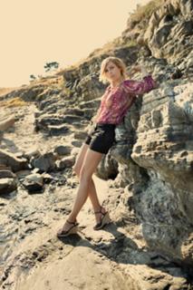 Jule Gölsdorf feet photo thumbnail