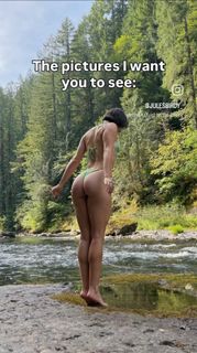 Jules Ari feet photo 6