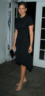 Jules Asner feet photo 2