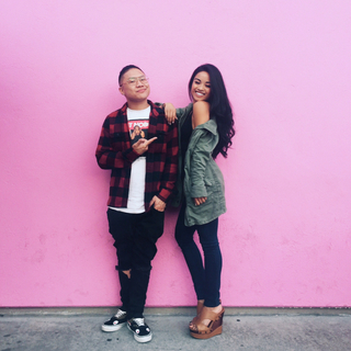 Jules Aurora feet photo thumbnail