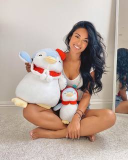 Jules Aurora feet photo thumbnail