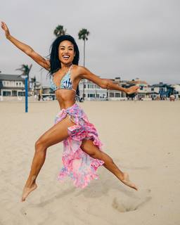 Jules Aurora feet photo thumbnail