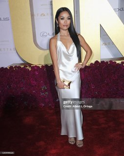 Jules Aurora feet photo thumbnail