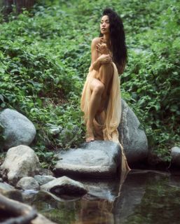 Jules Aurora feet photo thumbnail