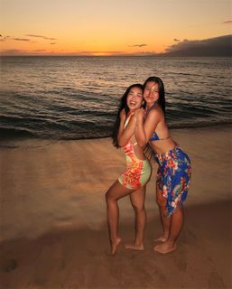 Jules Aurora feet photo thumbnail