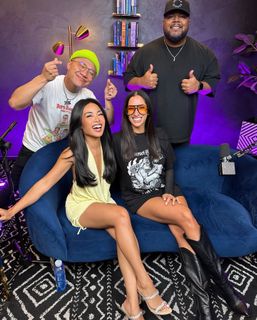 Jules Aurora feet photo thumbnail