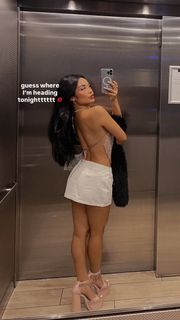 Jules Aurora feet photo thumbnail