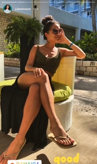 Jules Breach feet photo 17