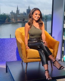 Jules Breach feet photo 18