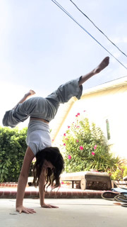 Jules LeBlanc feet photo thumbnail