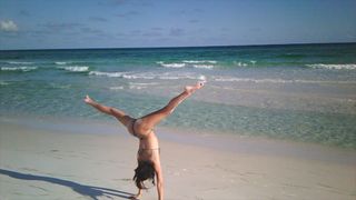 Jules LeBlanc feet photo thumbnail