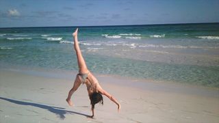 Jules LeBlanc feet photo thumbnail