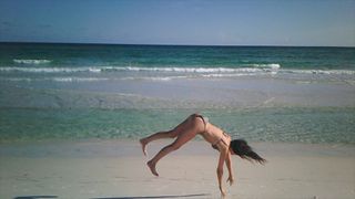 Jules LeBlanc feet photo thumbnail