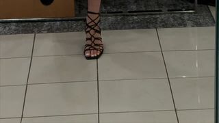Jules LeBlanc feet photo 14