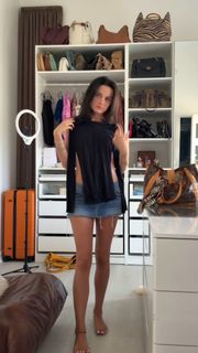 Jules LeBlanc feet photo 1