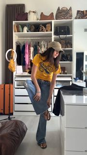 Jules LeBlanc feet photo 15