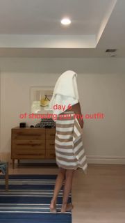 Jules LeBlanc feet photo 16